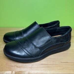 Biza Ryder Women's Slip-On Loafer size 39 (9) like new